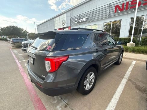 Used 2020 Ford Explorer XLT w/ Class III Trailer Tow Package AWD/4WD image 2