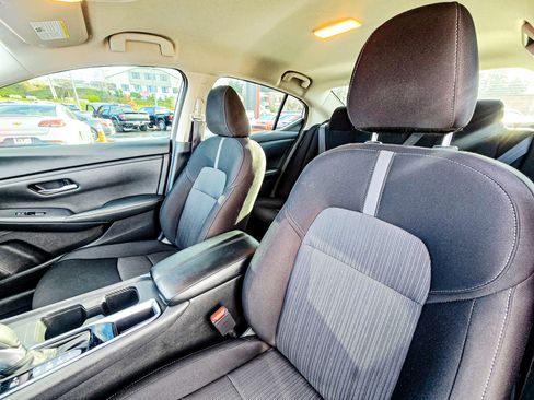 Used 2024 Nissan Sentra SV image 10