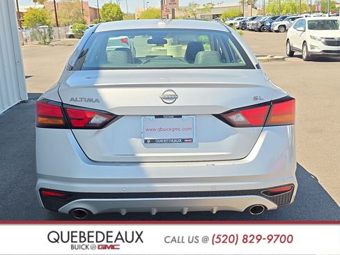 Used 2023 Nissan Altima 2.5 SL FWD image 6