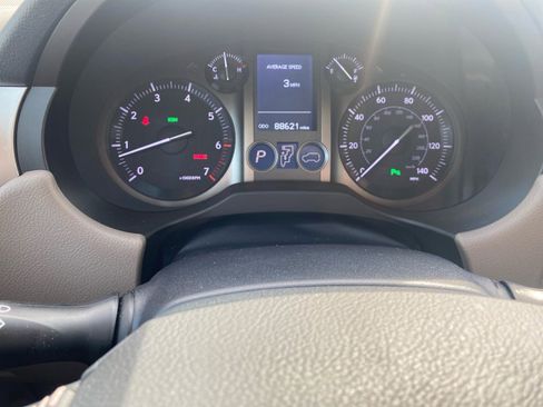 Used 2018 Lexus GX 460 Premium w/ Premium Package image 14