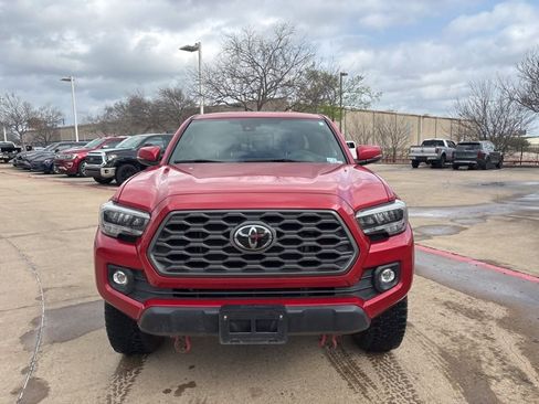 Used 2023 Toyota Tacoma TRD Off-Road w/ Technology Package image 2