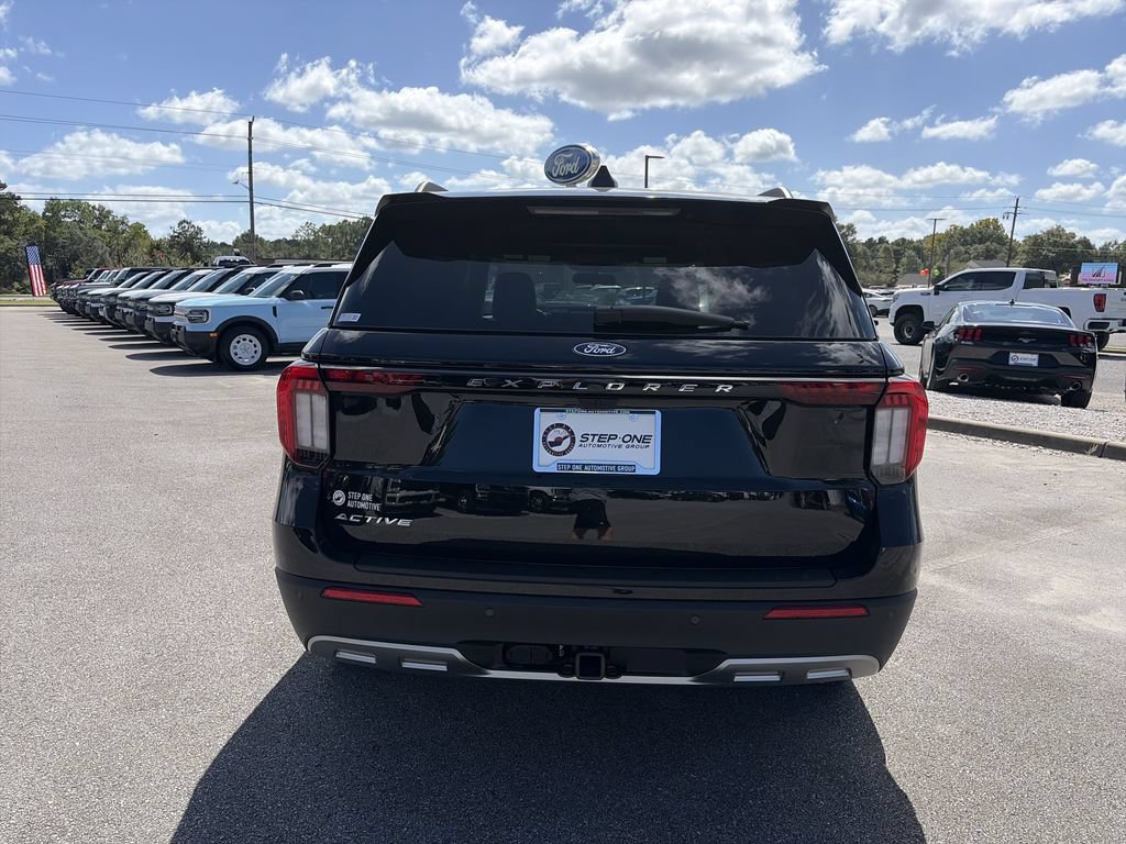 New 2027 Ford Explorer Active w/ Active Comfort Package RWD image 6