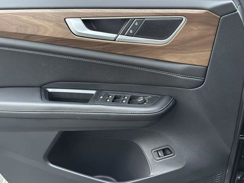 New 2026 Volkswagen Atlas SE image 24