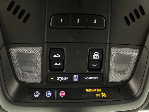 Used 2025 Cadillac XT6 Premium Luxury image 69