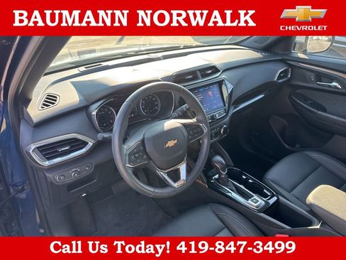 Used 2023 Chevrolet TrailBlazer ACTIV w/ Sun and Liftgate Package AWD/4WD image 16