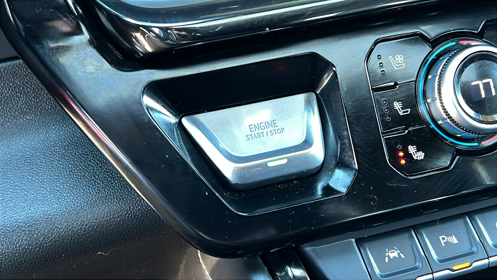Used 2025 GMC Sierra 1500 AT4X AWD/4WD image 29