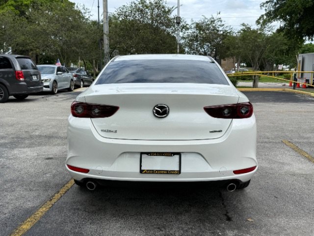 Used 2024 MAZDA MAZDA3 s FWD image 6