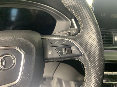 Used 2022 Audi Q5 e Prestige AWD/4WD image 19