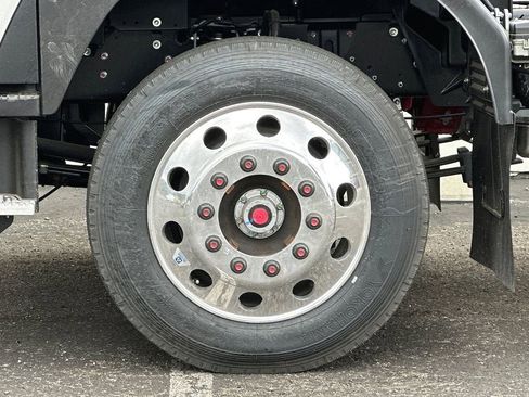 New 2024 Chevrolet Low Cab Forward 6500XD image 21