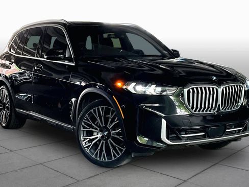 Used 2024 BMW X5 xDrive40i AWD/4WD image 2