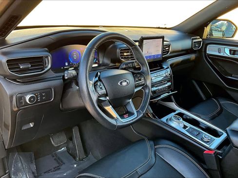 Used 2022 Ford Explorer ST w/ Equipment Group 401A image 17