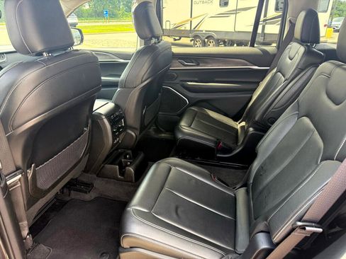 Used 2021 Jeep Grand Cherokee L Limited image 13