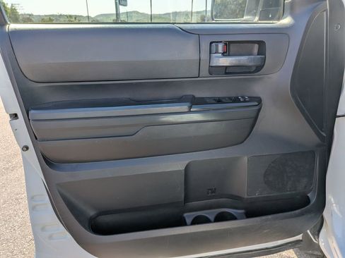 Used 2019 Toyota Tundra SR image 15