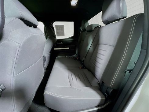 Used 2024 Toyota Tacoma TRD Off-Road image 22