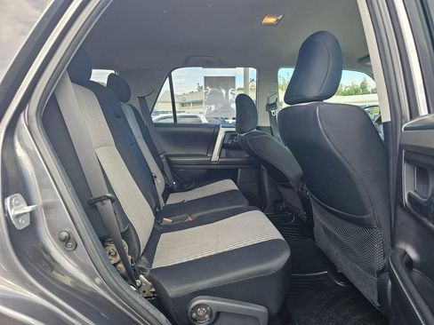 Used 2015 Toyota 4Runner SR5 AWD/4WD image 12