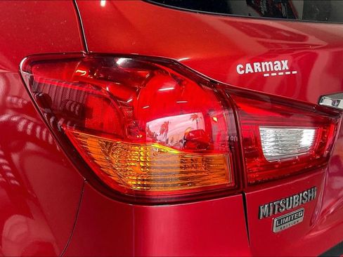 Used 2019 Mitsubishi Outlander Sport ES image 17