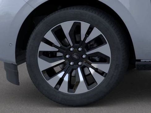 New 2026 Ford Expedition Max Platinum AWD/4WD image 19