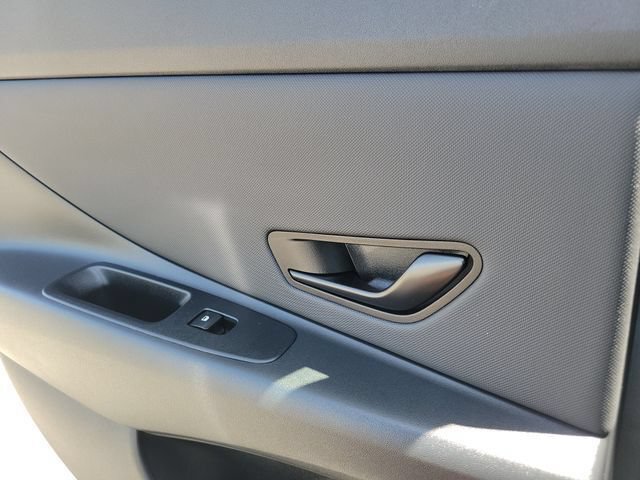 New 2026 Hyundai Elantra SEL Sport FWD image 21