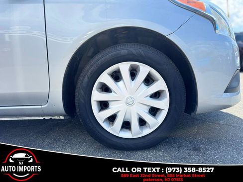 Used 2017 Nissan Versa SV image 37