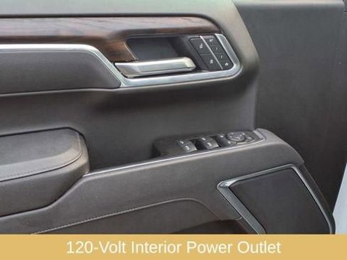Used 2025 GMC Sierra 1500 SLT AWD/4WD image 23