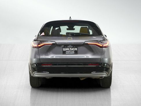 Used 2024 Honda HR-V EX-L image 4