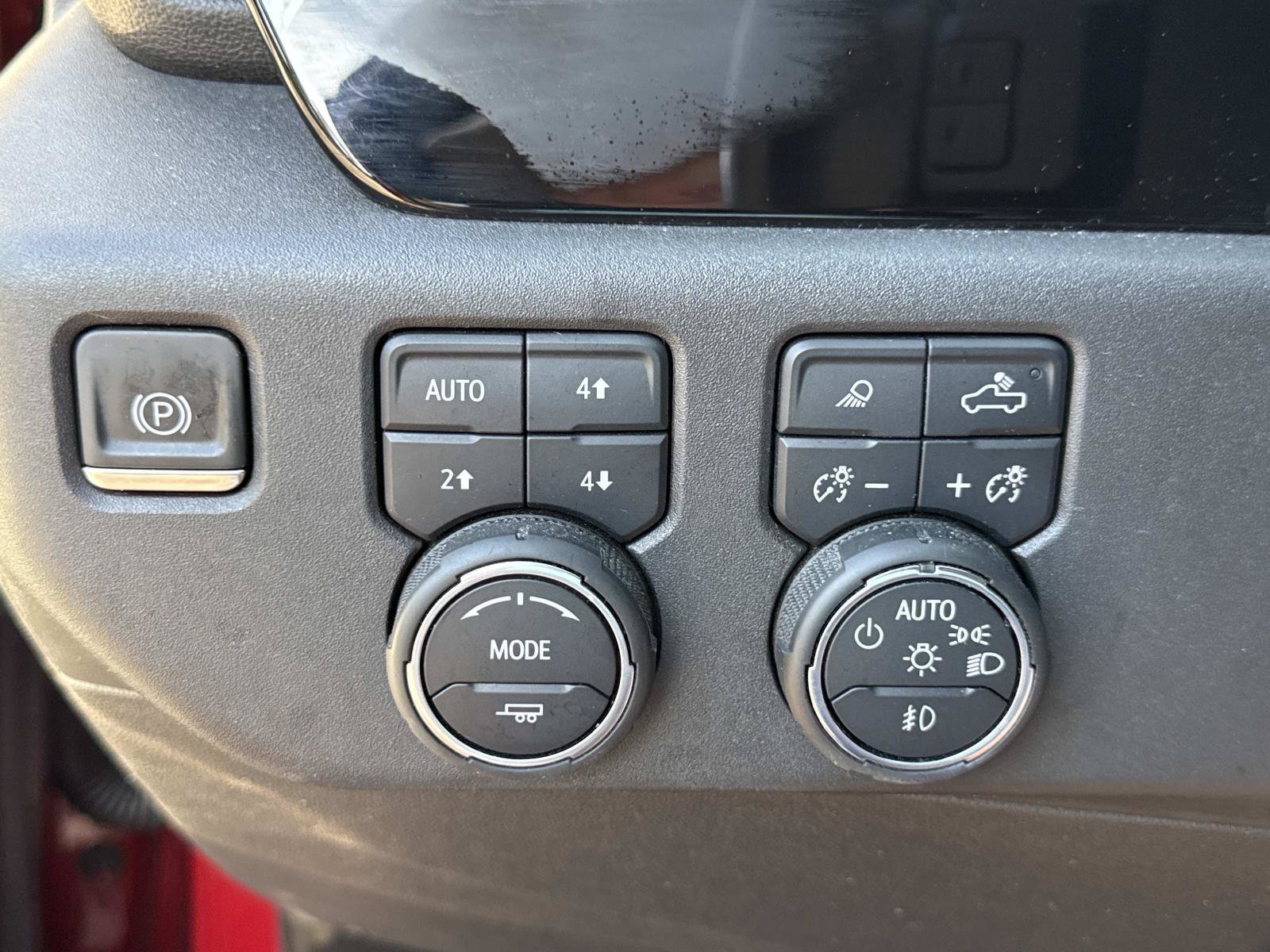 Used 2023 Chevrolet Silverado 1500 High Country w/ Z71 Off-Road Package AWD/4WD image 31