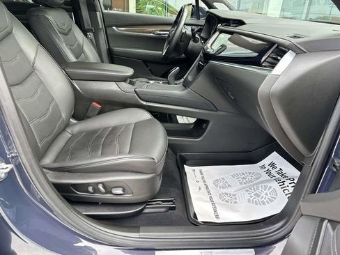 Certified 2025 Cadillac XT6 Premium Luxury w/ Platinum Package AWD/4WD image 53