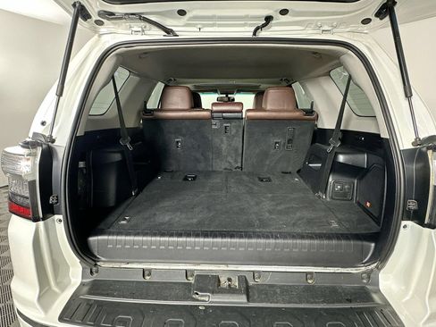 Used 2018 Toyota 4Runner Limited AWD/4WD image 28