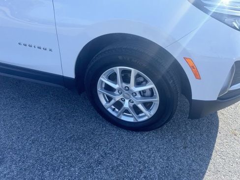 Used 2024 Chevrolet Equinox LT w/ LPO, Floor Liner Package image 5