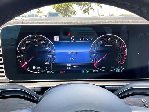 Used 2024 Mercedes-Benz GLS 450 4MATIC image 12