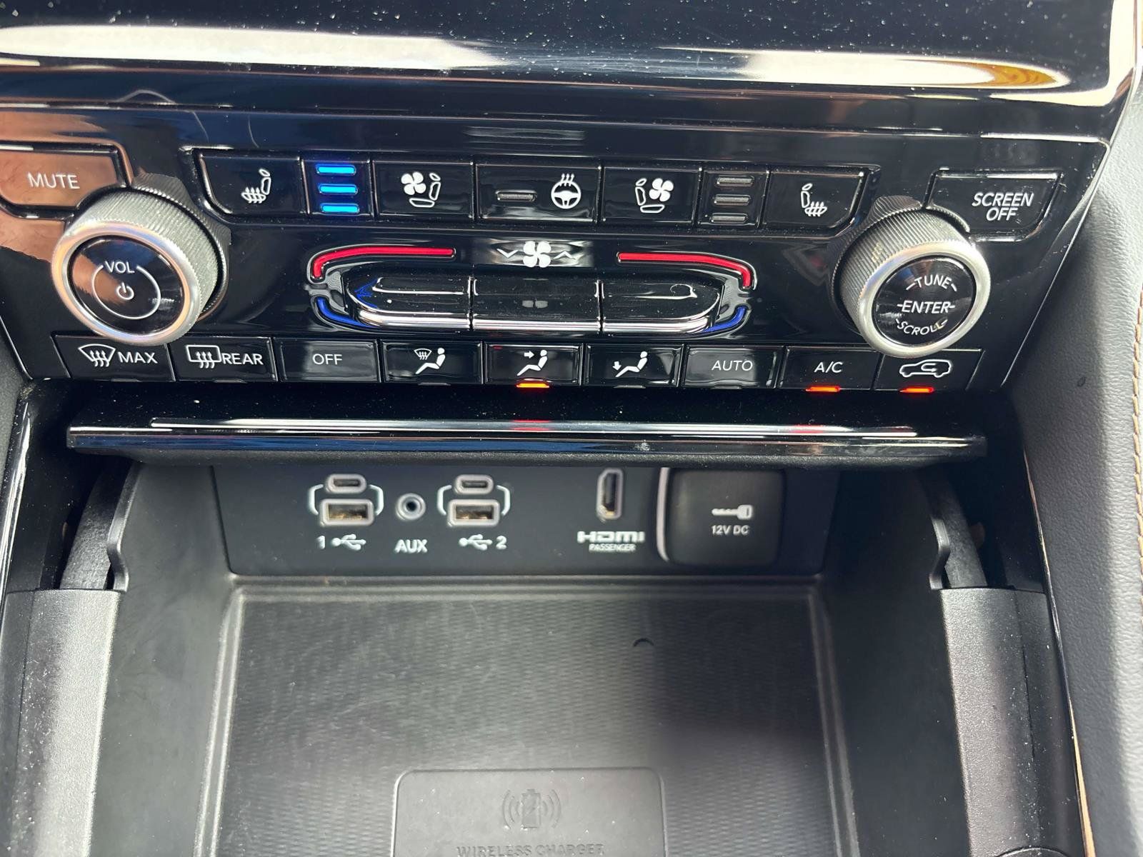 Used 2023 Jeep Grand Cherokee L Summit AWD/4WD image 26