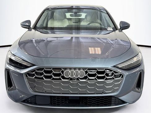 Used 2025 Audi A5 2.0T Prestige w/ 19" Wheel Package AWD/4WD image 2