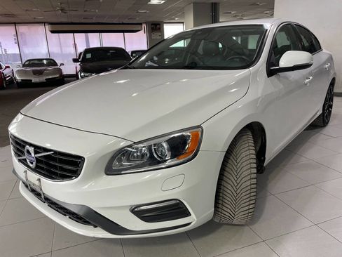 Used 2017 Volvo S60 T5 Dynamic w/ Vision Package image 3