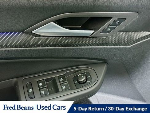 Used 2022 Volkswagen Golf R image 18