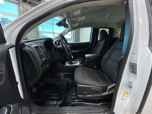 Used 2022 Chevrolet Colorado LT w/ Fleet Safety Package image 11