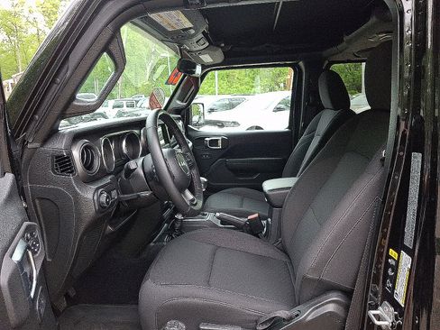 Certified 2023 Jeep Wrangler Unlimited Sport AWD/4WD image 14