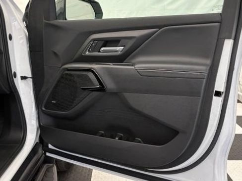 Used 2025 Chevrolet Silverado EV LT AWD/4WD image 24