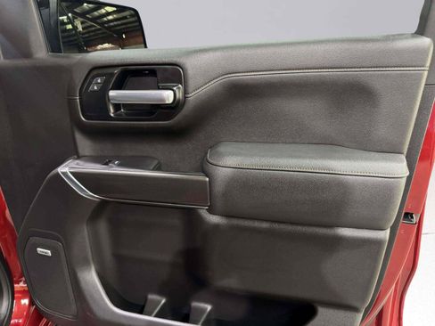 Used 2021 GMC Sierra 1500 AT4 w/ AT4 Premium Package AWD/4WD image 37