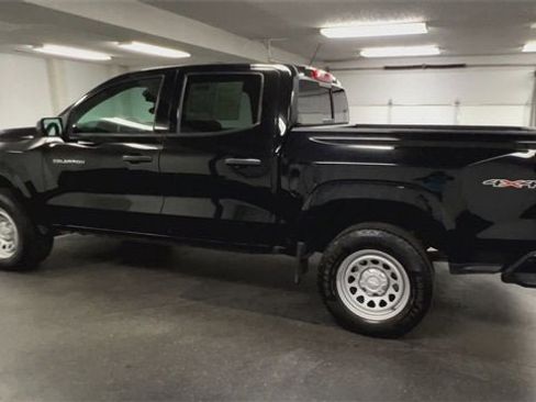 Used 2023 Chevrolet Colorado W/T w/ WT Convenience Package II image 6