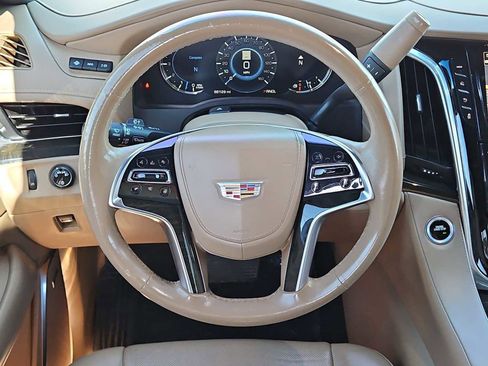 Used 2018 Cadillac Escalade Platinum image 23
