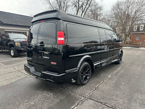 Used 2019 GMC Savana 2500 Conversion Van image 3