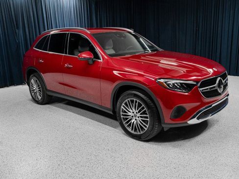New 2026 Mercedes-Benz GLC 300 image 3
