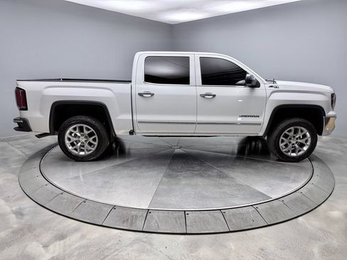 Used 2018 GMC Sierra 1500 SLT w/ SLT Premium Package AWD/4WD image 4