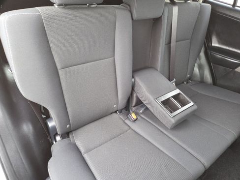 Used 2018 Toyota RAV4 XLE image 22