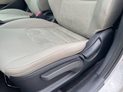Used 2017 Kia Rio LX FWD image 4