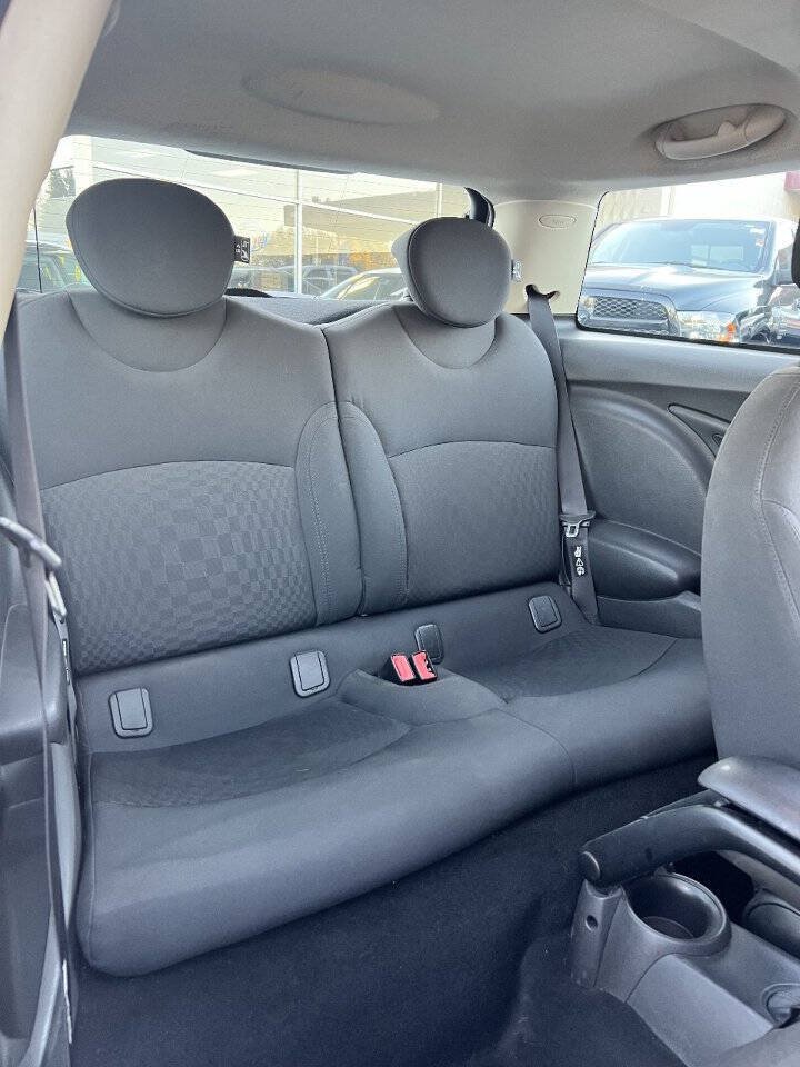 Used 2011 MINI Cooper Hardtop FWD image 10