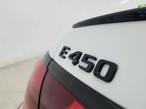 Used 2024 Mercedes-Benz E 450 4MATIC Sedan w/ Airmatic Package image 19