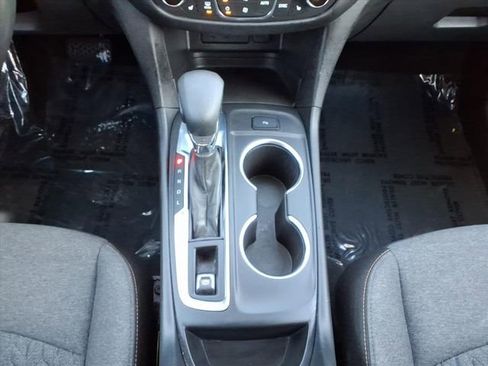 Used 2024 Chevrolet Equinox LT image 19