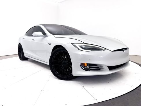 Used 2018 Tesla Model S 100D AWD/4WD image 1