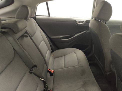 Used 2022 Hyundai Ioniq SE image 19